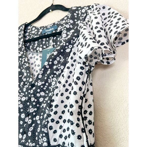 NWT! ModCloth Black and White Micro Floral Dress Size 4 - Picture 6 of 9